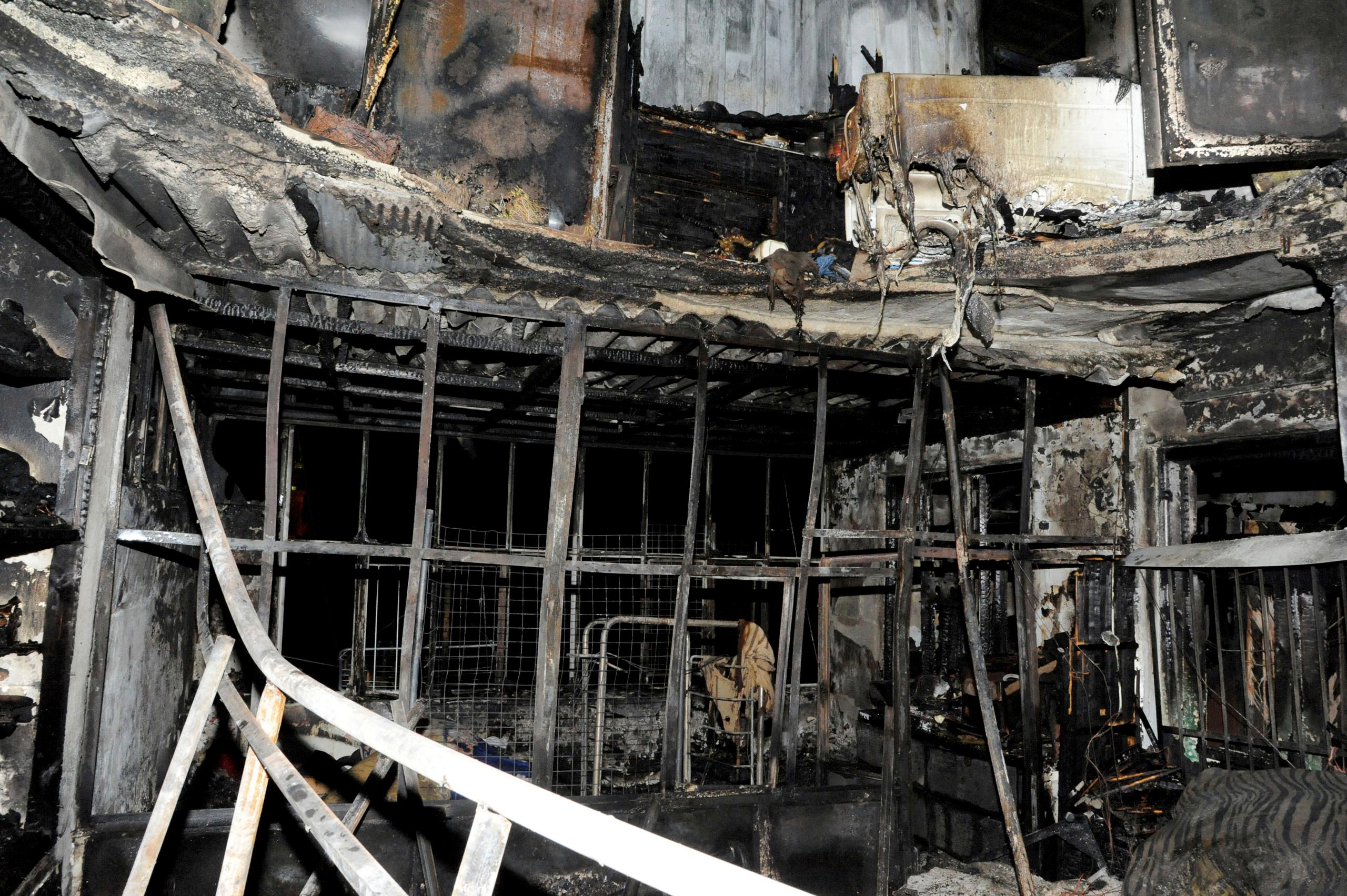 حريق المنزل الذي اودى بحياة 7 اطفال اشقاء