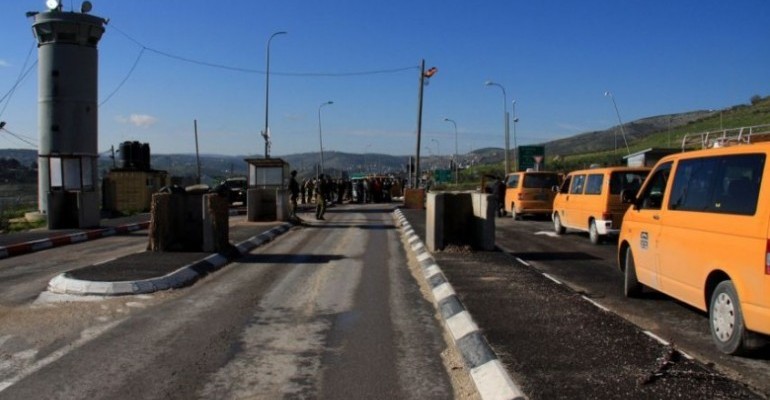 الاحتلال يغلق طريق نابلس- قلقيلية